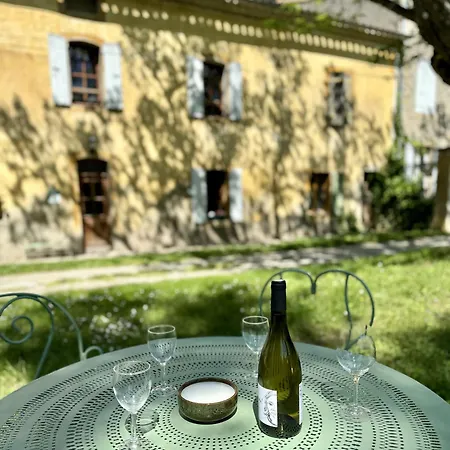 A La Campagne, Proche Carcassonne Feriehus *