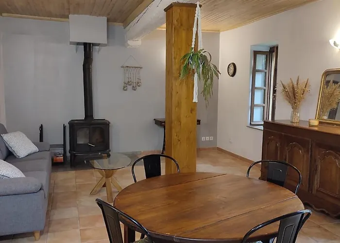 A La Campagne, Proche Carcassonne * Alairac